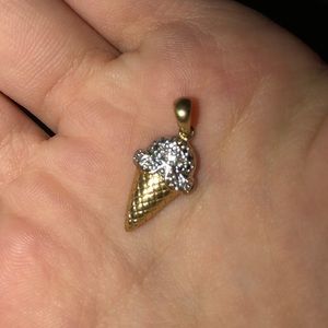 💗Ice cream cone pendant